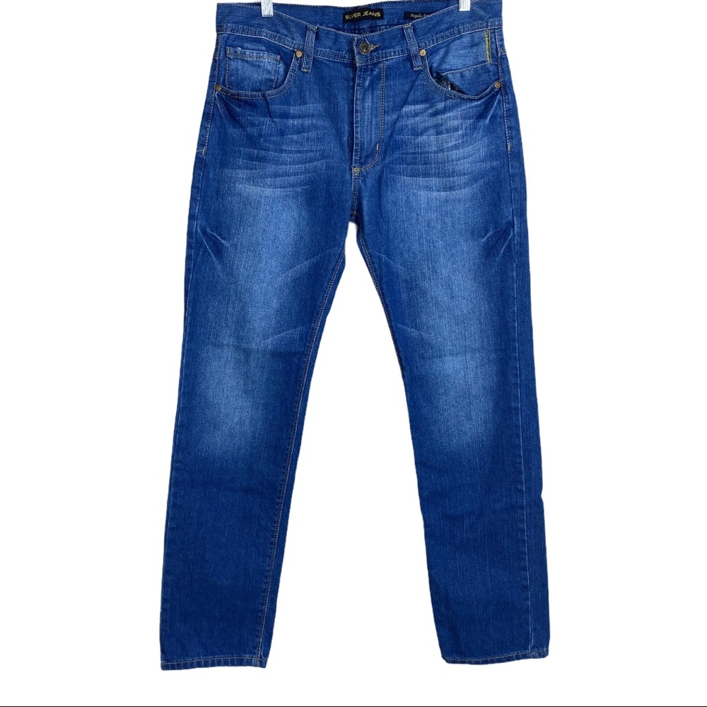 Men’s Medium Wash Regular Fit Jeans Size 34